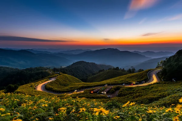 Landschaft Sonnenuntergang Natur in Thailand. — Stockfoto