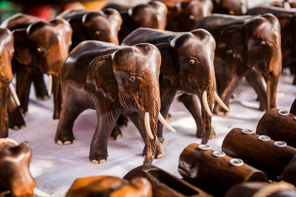 Dřevěný slon — Stock fotografie