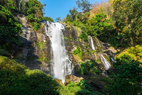 Cascada de Chaimai, Chiang mai, Tailandia (Cascada de Wachiratarn ) — Foto de Stock