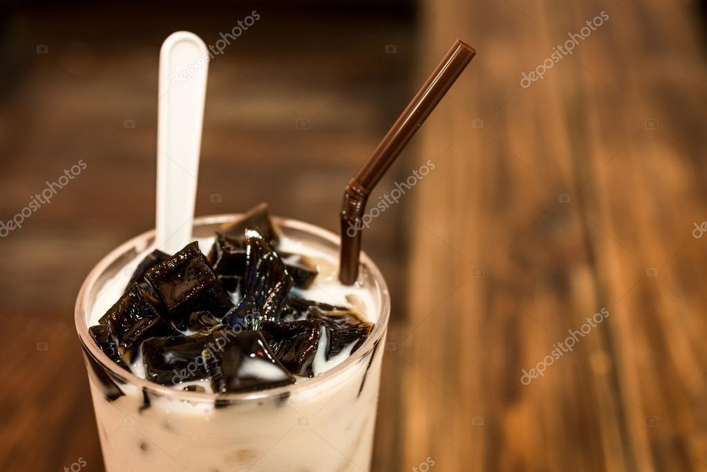 Soy milk grass Jelly Stock Photo by ©bouybin 65924323