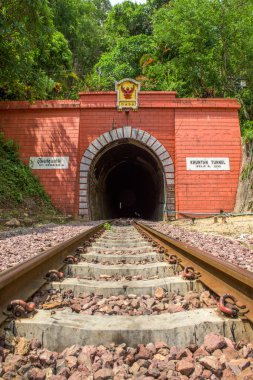 Khun Tan tünel Lamphun Eyaleti, (en uzun tünelde Thailan