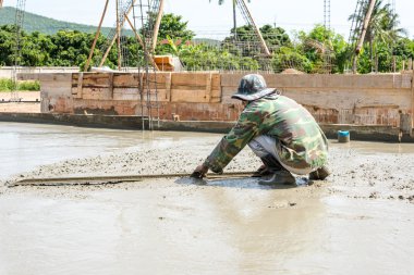 Sıvacı beton çimento zemin ile float tepesi