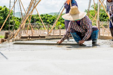 Sıvacı beton çimento zemin ile float tepesi