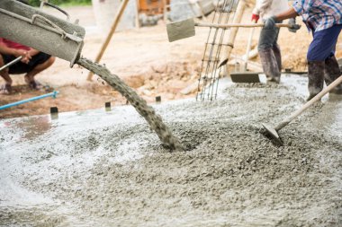 Ticari Betonlama binanın katları sırasında dökülen beton