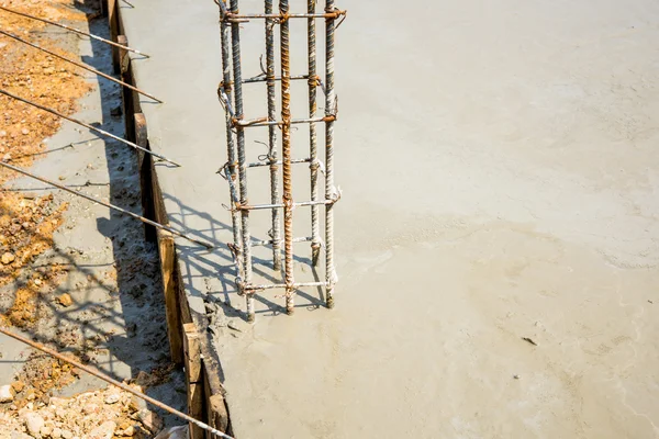 Planta de cemento de hormigón yesero en el hogar — Foto de Stock