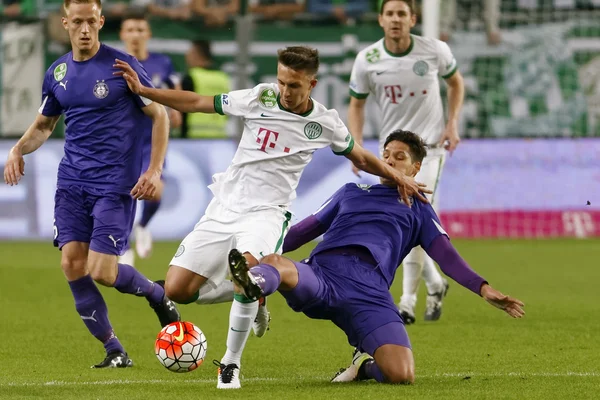 Ferencvaros - minnesplakett Otp Bank ligan fotbollsmatch — Stockfoto