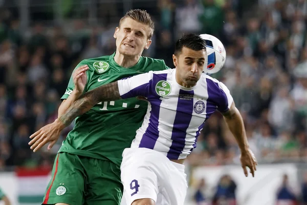 Hungarian Cup Final football match between Ujpest FC and Ferencvarosi TC — Stockfoto