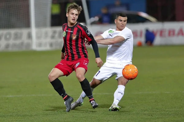 Honrado vs. Ujpest OTP Bank League jogo de futebol — Fotografia de Stock