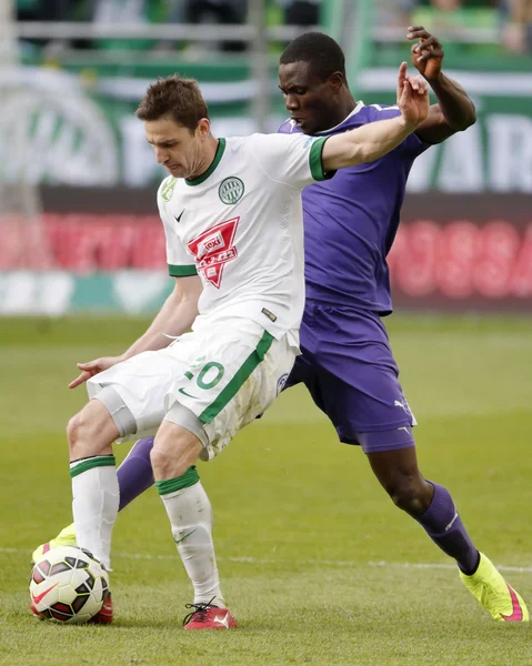 Ferencvaros vs Ujpest Otp Bankası Ligi futbol maçı — Stok fotoğraf