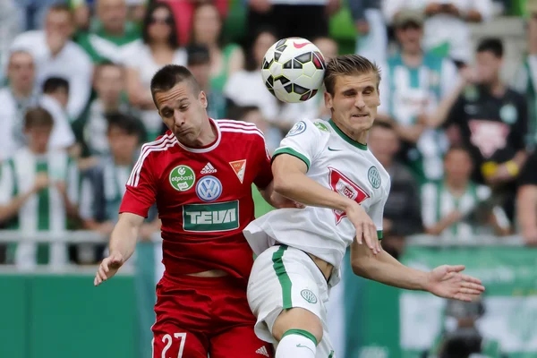 Ferencvaros vs. DVSC OTP Bank League football match — Stock Photo, Image