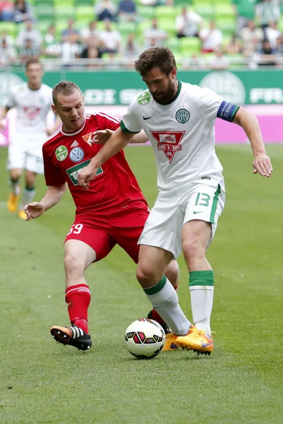 Ferencvaros vs. DVSC OTP Bank League football match — Stock Photo, Image