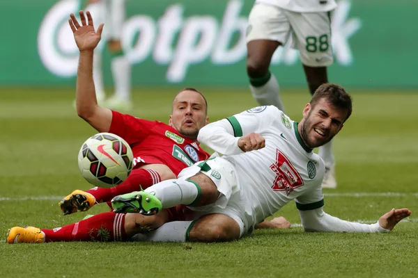 Ferencvaros vs. DVSC OTP Bank League football match — Stock Photo, Image