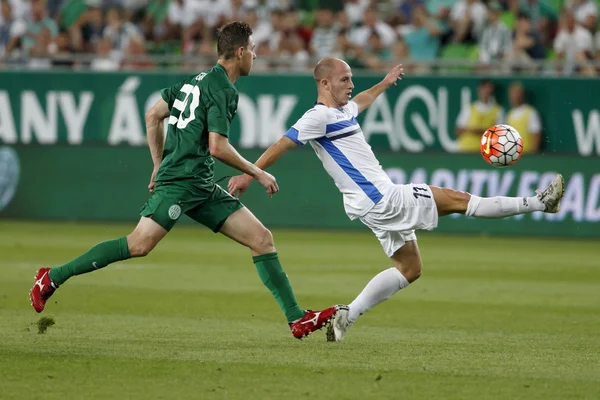 Zeljeznicar Uefa El vs Ferencvaros niteleyici futbol maçı — Stok fotoğraf