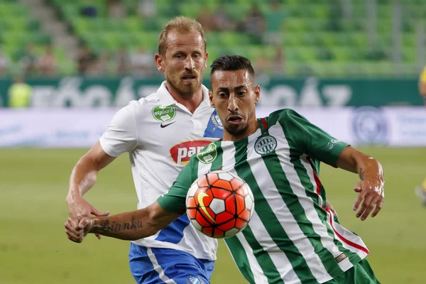 Ferencvaros vs. MTK OTP Bank League football match — Stock Photo, Image