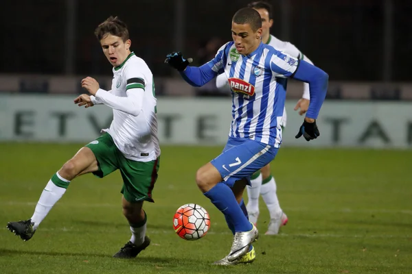 MTK Budapest - Ferencvaros OTP Bank League match de football — Photo