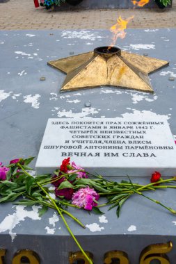 İkinci Dünya Savaşı anıtı. Selizharovo, Tver Bölgesi.