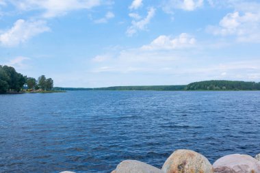 Güzel manzara. Nil Çölü. Nilo - Stolobenskaya Pustyn Manastırı. Tver bölgesi. Rusya. 