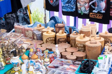 Bir ticaret çadırı. Dükkan. Nil Çölü. Nilo-Stolobenskaya Çölü. Tver bölgesi, Rusya.