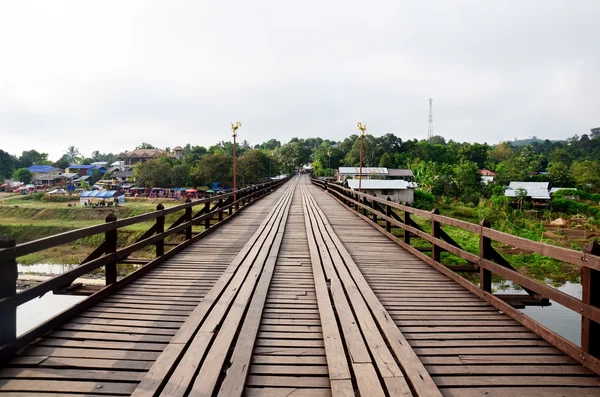 Puente de madera Saphan Mon por la mañana —  Fotos de Stock