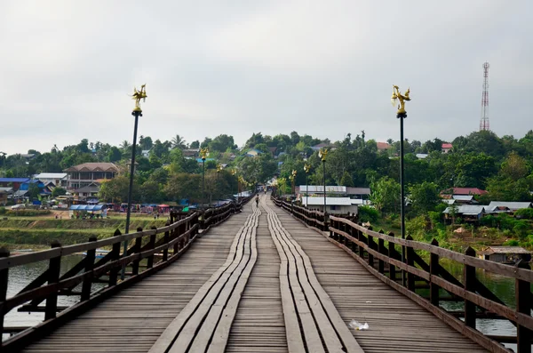 Saphan Mon wooden bridge in morning time — Stock Photo, Image