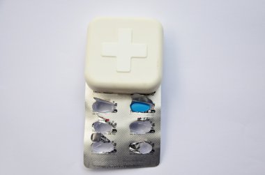 Tıp kutu ve sysblom Kızıl Haç