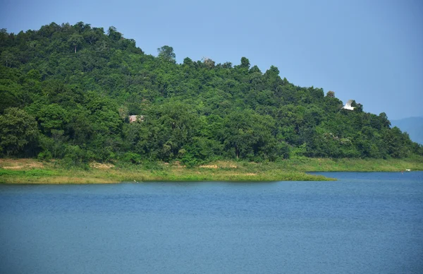 Vista de la presa Kaeng Krachan — Foto de Stock