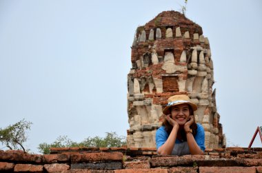 Taylandlı kadın portre eski binasında