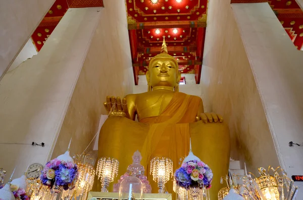 Buddha statue at Wat Pa Lelai Worawihan — Stock Photo, Image