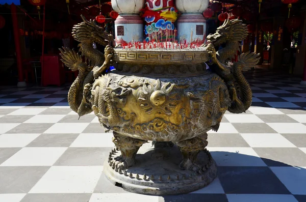 Joss stick pot o thurible al tempio cinese — Foto Stock