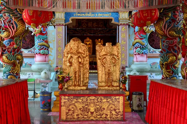Estatua de Dios del santuario pilar de la ciudad de Suphanburi — Foto de Stock