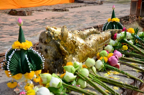 Lotosový květ pro modlení ležící Buddha — Stock fotografie