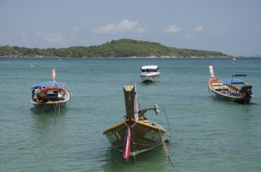 Tay adam inceleyebilir ve onarabilirsiniz ahşap balıkçılık tekne yüzen 