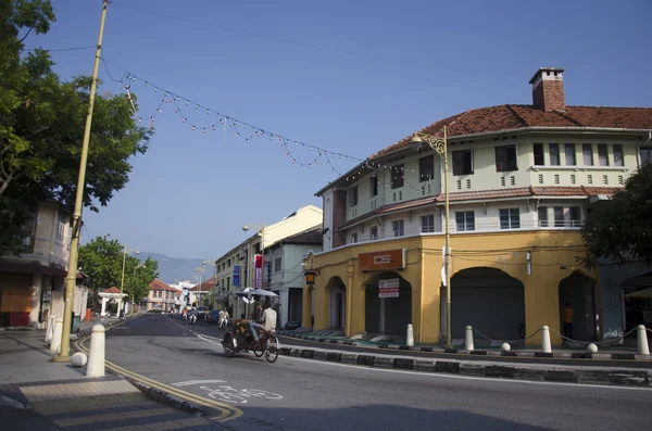 Malaysische Leute fahren Rikscha-Service-Reisenden-Tour rund um g — Stockfoto