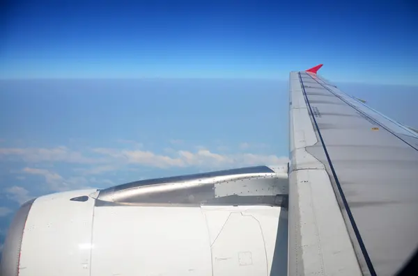 Vista aérea desde el plano — Foto de Stock