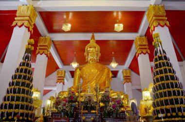 Altın Buda görüntü heykel Phra ki Choeng Chum Tapınağı