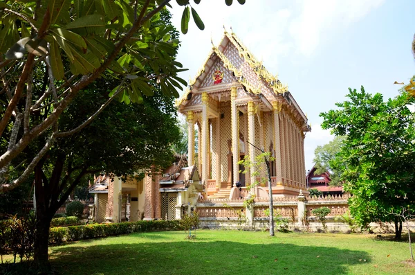 Luang Poo Mun Bhuridatta templo ou Wat Pa Sutthawat — Fotografia de Stock