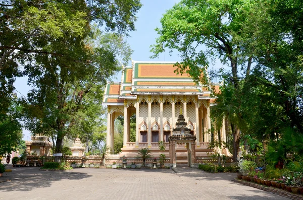 Luang Poo Mun Bhuridatta templo ou Wat Pa Sutthawat — Fotografia de Stock