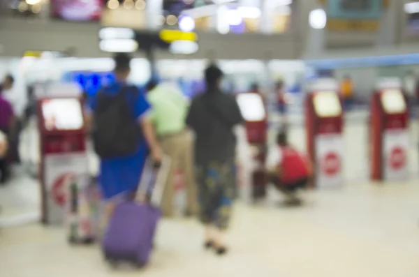 Thai people and foreiner traveller wait and walk inside of Don M — Stock Photo, Image