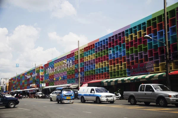 Colorido edificio clásico casco antiguo es un turista muy famoso dest — Foto de Stock