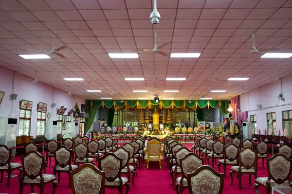 Urna Hueso Del Muy Venerado Monje Luang Phor Charan Thitathamm — Foto de Stock