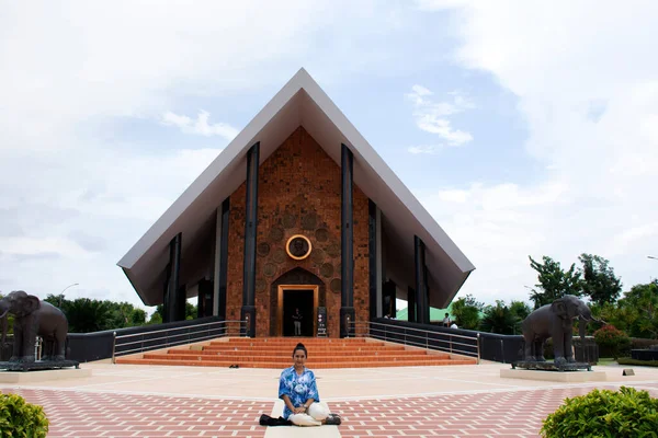 Les Voyageurs Thaïlandais Visitent Respect Priant Prenant Des Photos Avec — Photo