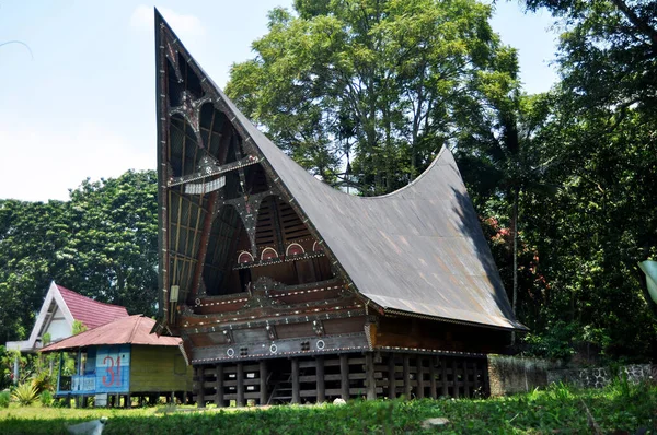 Muzeum Huta Bolon Simanindo Zabytkowe Retro Vintage Dom Życia Indonezyjskiego — Zdjęcie stockowe