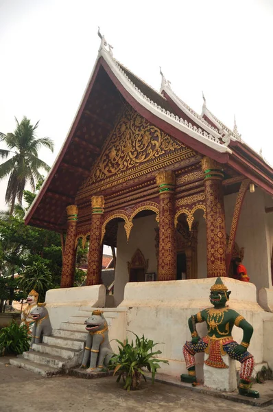 Wat Aham Μονή Της Ανθισμένης Καρδιάς Και Stucco Τίγρεις Και — Φωτογραφία Αρχείου