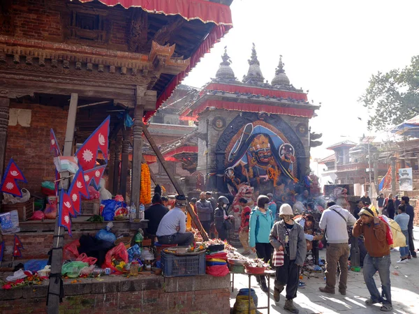 Мандрівники Непалу Подорожують Поважають Молитву Жертвуючи Індуїстську Богиню Калі Або — стокове фото