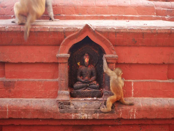 Small Buddha Statue Nepalese Style Swayambhunath Pagoda Swayambu Chedi Swoyambhu — Stock Photo, Image