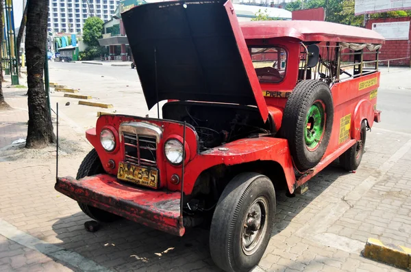 Klassischer Oldtimer Retro Bus Panne Und Beschädigungen Haltepunkt Warten Philippinische — Stockfoto