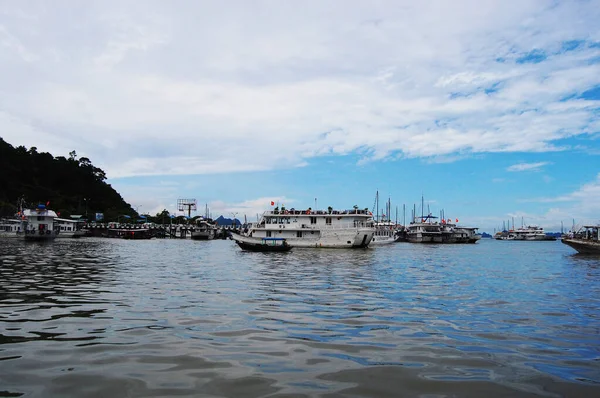 Halong Long Bay Unesco World Natural Heritage Site Popular Travel — Foto de Stock