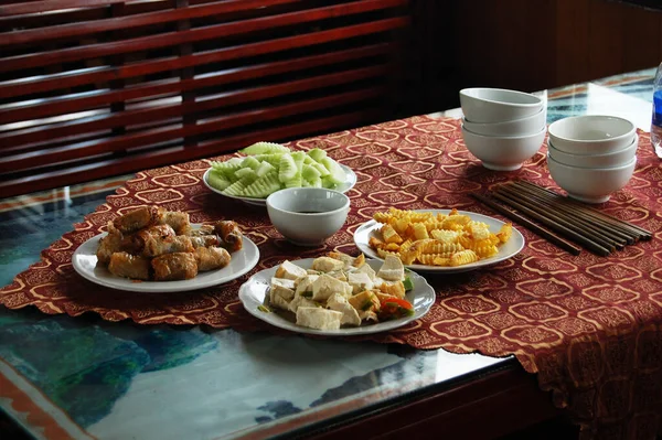 Comida Local Vietnamita Almoço Refeição Servir Mesa Para Pessoas Viajante — Fotografia de Stock