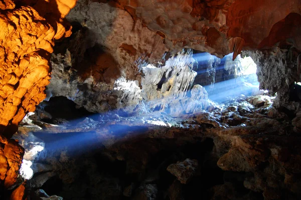 Thien Cung Cueva Del Palacio Celestial Cueva Más Hermosa Primitiva —  Fotos de Stock