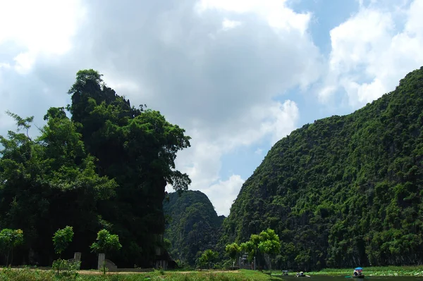 Vietnamese People Foreign Traveler Travel Visit Amazing Boat Tour Trip — Stock Photo, Image